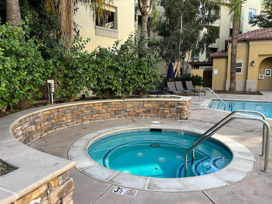 Luxury Modern Condo 3-Min From Six Flags W/Ps5, 1Gb Fast Wi-Fi Kingbed Santa Clarita Exterior foto