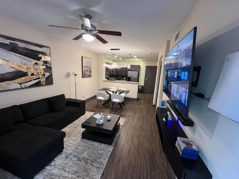 Luxury Modern Condo 3-Min From Six Flags W/Ps5, 1Gb Fast Wi-Fi Kingbed Santa Clarita Exterior foto